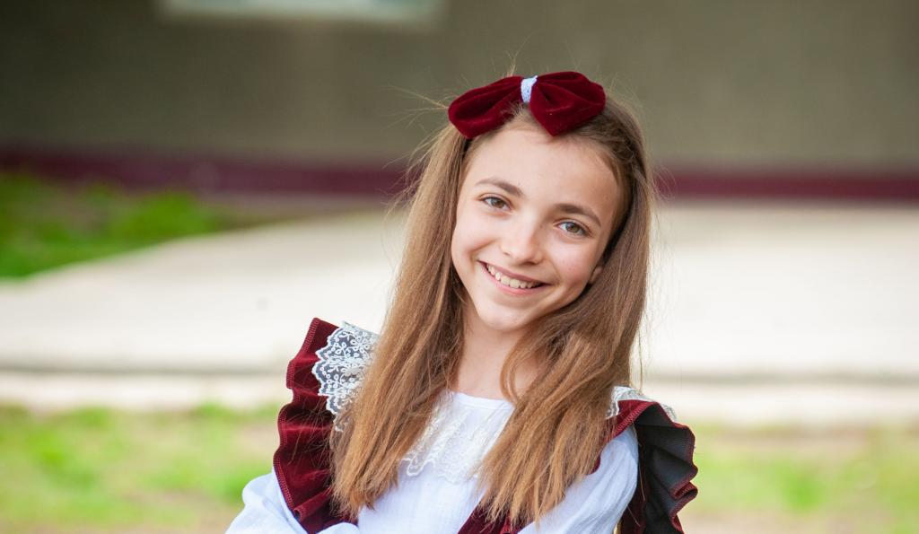 Daria Maria Dicu: Premiul Răsunetul Cultural la Festivalul Liviu ...