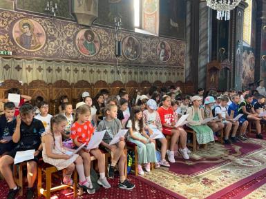 Bucuria de a trăi vacanța în biserică - O săptămână de vacanță altfel la Catedrala „Coroanei” image 4