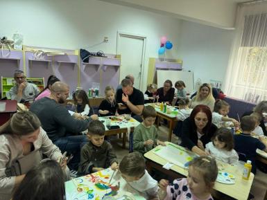 Toamna, celebrată de copii și părinți la Grădinița cu Program Prelungit "Căsuța cu povești", Bistrița image 1