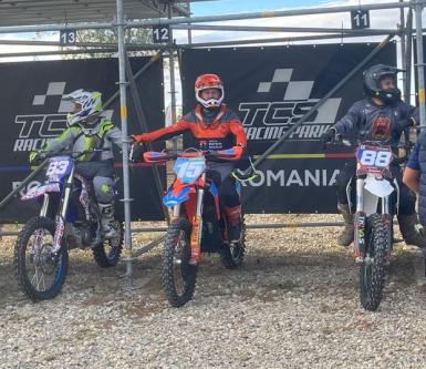 Motocros. David Ilovan va încheia pe locul 2 în Campionatul Național la juniori mici, Andrei Vieriu, locul 4 la Veterani image 1