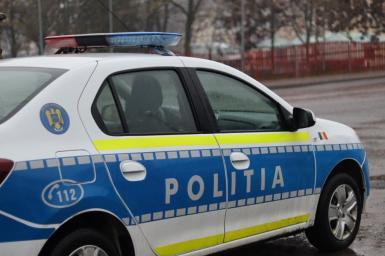 Bărbat din Cușma, condamnat la 4 ani și 7 luni de închisoare, încarcerat de polițiști