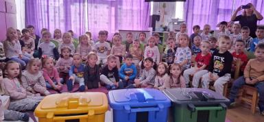 Săptămâna Verde. Inspectorii de la ADI Deșeuri Bistrița-Năsăud, în mijlocul copiilor, pentru un mediu mai curat image 10